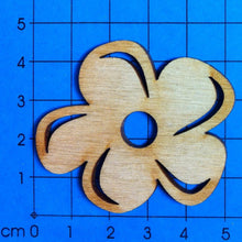 Lade das Bild in den Galerie-Viewer, Blumenblüte aus Holz