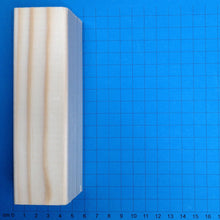 Lade das Bild in den Galerie-Viewer, Holzsäule klein 4x4cm