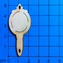 Lade das Bild in den Galerie-Viewer, Handspiegel aus Holz