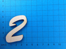 Lade das Bild in den Galerie-Viewer, Zahlen aus Holz in Schreibschrift