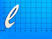 Lade das Bild in den Galerie-Viewer, Buchstaben in Schreibschrift 5cm aus Holz