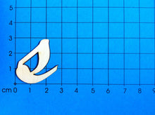 Lade das Bild in den Galerie-Viewer, Buchstaben in Schreibschrift 5cm aus Holz