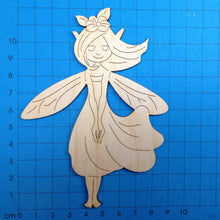 Lade das Bild in den Galerie-Viewer, Elfe stehend aus Holz
