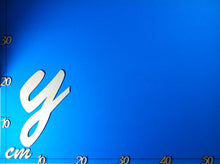 Lade das Bild in den Galerie-Viewer, Buchstaben in Schreibschrift 20cm aus Holz