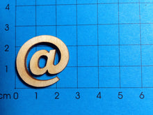 Lade das Bild in den Galerie-Viewer, Buchstaben in 2,8cm aus Holz