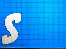 Lade das Bild in den Galerie-Viewer, Buchstaben in 12cm aus Holz