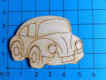 Lade das Bild in den Galerie-Viewer, Retrocar aus Holz