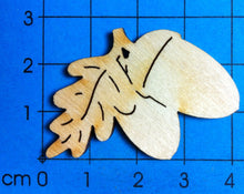 Lade das Bild in den Galerie-Viewer, Eichelpaar aus Holz