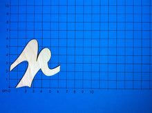 Lade das Bild in den Galerie-Viewer, Buchstaben in Schreibschrift 10cm aus Holz