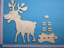 Lade das Bild in den Galerie-Viewer, Elch röhrend aus Holz zum Hinstellen