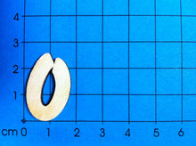 Lade das Bild in den Galerie-Viewer, Buchstaben in 2,3cm aus Holz