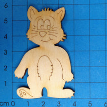 Lade das Bild in den Galerie-Viewer, Katze stehend aus Holz