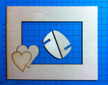 Lade das Bild in den Galerie-Viewer, Rahmen mit Herz aus Holz Holz bemalen, Schilder für den Eingang, Schild zur Taufe, Schild zur Geburt, Schilder aus Holz, Holzideen , Schilder zum Basteln, Bilderrahmen aus Holz, Basteln mit Holz für Kinder, Schild zur Hochzeit basteln, Basteln mit Holz, Schild zum Geburtstag, Türschild, Schild fürs Kinderzimmer,  Schilder zum Basteln, Holzideen , Basteln mit Holz für Kinder, Schild zur Taufe, Schild fürs Kinderzimmer, Schild zur Hochzeit basteln, Holz bemalen, Schilder aus Holz, Schild zum Geburtstag, Schi