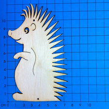 Lade das Bild in den Galerie-Viewer, Igel aus Holz