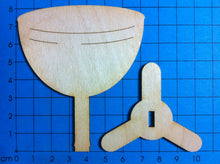 Lade das Bild in den Galerie-Viewer, Drums aus Holz Karte zum Geburtstag basteln, Noten und Notenschlüssel, Basteln mit Holz, Holzteile bemalen, Holzteile, Basteln mit Kindern, Holzteile zum Selbstgestalten, Tischdeko selbermachen, Kleine Holzteile, Streuteile basteln, Holzteile für alle Anlässe, Einladungskarten basteln, Musikinstrumente zum Bemalen, Geschenk zum Geburtstag, Basteln mit Holzteilen, Streuteile aus Holz, Musikinstrumente aus Holz, Streuteile diy,  Holzteile, Musikinstrumente aus Holz, Musikinstrumente zum Bemalen, Noten und No