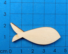 Lade das Bild in den Galerie-Viewer, Fisch modern aus Holz
