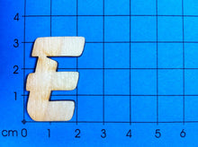 Lade das Bild in den Galerie-Viewer, Buchstaben in 3,3cm aus Holz