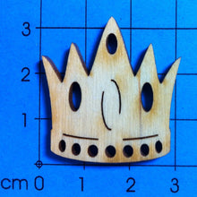 Lade das Bild in den Galerie-Viewer, Prinzessinnenkrone aus Holz