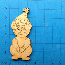 Lade das Bild in den Galerie-Viewer, Schneemann-Mächen "Yuki" aus Holz