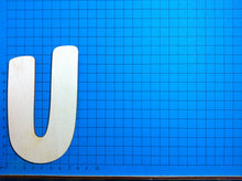 Lade das Bild in den Galerie-Viewer, Buchstaben in 12cm aus Holz