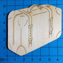 Lade das Bild in den Galerie-Viewer, Koffer aus Holz