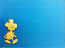 Lade das Bild in den Galerie-Viewer, Maus als Koch aus Holz