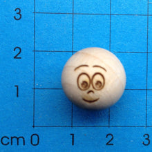Lade das Bild in den Galerie-Viewer, Holzkugeln mit Gesicht (25mm)
