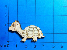 Lade das Bild in den Galerie-Viewer, Schildkröte aus Holz