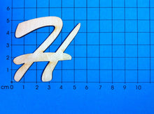 Lade das Bild in den Galerie-Viewer, Buchstaben in Schreibschrift 5cm aus Holz