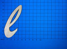 Lade das Bild in den Galerie-Viewer, Buchstaben in Schreibschrift 10cm aus Holz