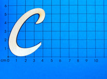Lade das Bild in den Galerie-Viewer, Buchstaben in Schreibschrift 5cm aus Holz