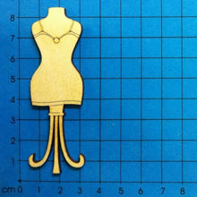 Lade das Bild in den Galerie-Viewer, Schneiderpuppe "Kleid" aus Holz