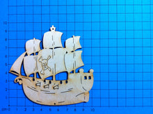 Lade das Bild in den Galerie-Viewer, Schiff aus Holz, Dreimaster