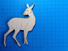 Lade das Bild in den Galerie-Viewer, Rehgeiß aus Holz Kinder basteln Tiere, Tiere aus Holz malen, Dekoidee für Zuhause, basteln mit Kindern, Tiere aus Holz basteln, Waldtier Dekoration gestalten, Holzbastelartikel, Rehe malen, Bastelzubehör aus Holz, Rehe malen, Waldtier Dekoration gestalten, Dekoidee für Zuhause, Kinder basteln Tiere, Holzbastelartikel, Bastelzubehör aus Holz, Tiere aus Holz malen, Tiere aus Holz basteln, basteln mit Kindern, HIH 6512