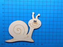 Lade das Bild in den Galerie-Viewer, Schnecke lustig aus Holz