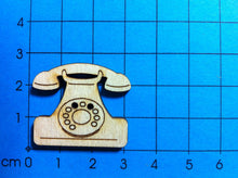 Lade das Bild in den Galerie-Viewer, Telefon als Knopf 3cm Knöpfe zum Bemalen, Knopf zum Nähen, Knöpfe zum Dekorieren, Knöpfe mit Gesicht, Holzknopf, Telefon Knopf, Knöpfe, Knopf aus Holz, Knopf zum Basteln, Tiereknöpfe, BUH 2303