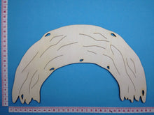 Lade das Bild in den Galerie-Viewer, Schild Bogen Brettoptik aus Holz Holz bemalen, Schilder aus Holz, Schild fürs Kinderzimmer, Schild zur Taufe, Holzideen , Türschild, Basteln mit Holz für Kinder, Schilder zum Basteln, Schild zur Hochzeit basteln, Basteln mit Holz, Schilder für den Eingang, Schild zur Geburt, Schild zum Geburtstag, BAH 5628