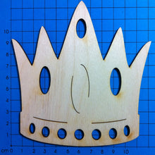 Lade das Bild in den Galerie-Viewer, Prinzessinnenkrone aus Holz Holzteile bemalen, Ideen aus Holz für Kinderzimmer, Prinzessin basteln, Basteln mit Holz, Türschilder basteln, Krone zum Basteln, Basteln mit Kindern, Holzteilchen zum Anmalen, Holzteilchen zum Anmalen, Krone zum Basteln, Türschilder basteln, Ideen aus Holz für Kinderzimmer, Basteln mit Holz, Holzteile bemalen, Prinzessin basteln, Basteln mit Kindern, PZH 6212
