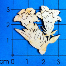 Lade das Bild in den Galerie-Viewer, Enzian aus Holz