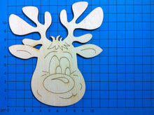 Lade das Bild in den Galerie-Viewer, Rentierkopf aus Holz