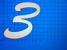 Lade das Bild in den Galerie-Viewer, Zahlen aus Holz in Schreibschrift