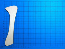 Lade das Bild in den Galerie-Viewer, Buchstaben in Schreibschrift 15cm aus Holz