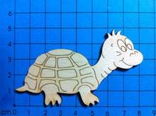 Lade das Bild in den Galerie-Viewer, Schildkröte aus Holz