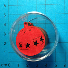 Lade das Bild in den Galerie-Viewer, Kugel für Christbaum farbig in Dose 2,5cm aus Holz