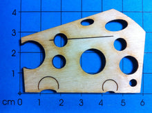 Lade das Bild in den Galerie-Viewer, Käse aus Holz