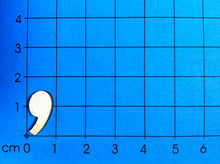 Lade das Bild in den Galerie-Viewer, Buchstaben in 3,3cm aus Holz