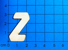 Lade das Bild in den Galerie-Viewer, Buchstaben in 3,3cm aus Holz