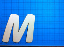 Lade das Bild in den Galerie-Viewer, Buchstaben in 12cm aus Holz