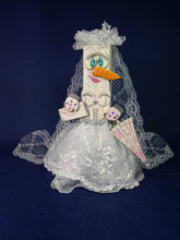 Lade das Bild in den Galerie-Viewer, Abendkleid mit Korsage aus Holz für Pfahltiere