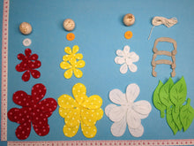 Lade das Bild in den Galerie-Viewer, Blumenkinder mit rundem Blütenkleid: weiß-gelb-rot